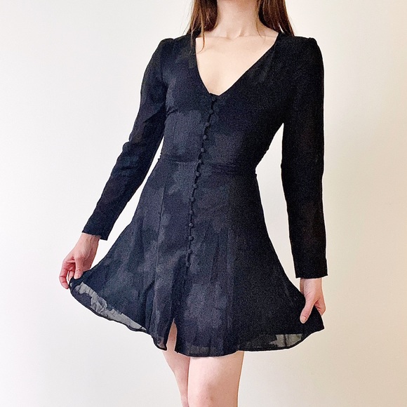 h&m dress with buttons